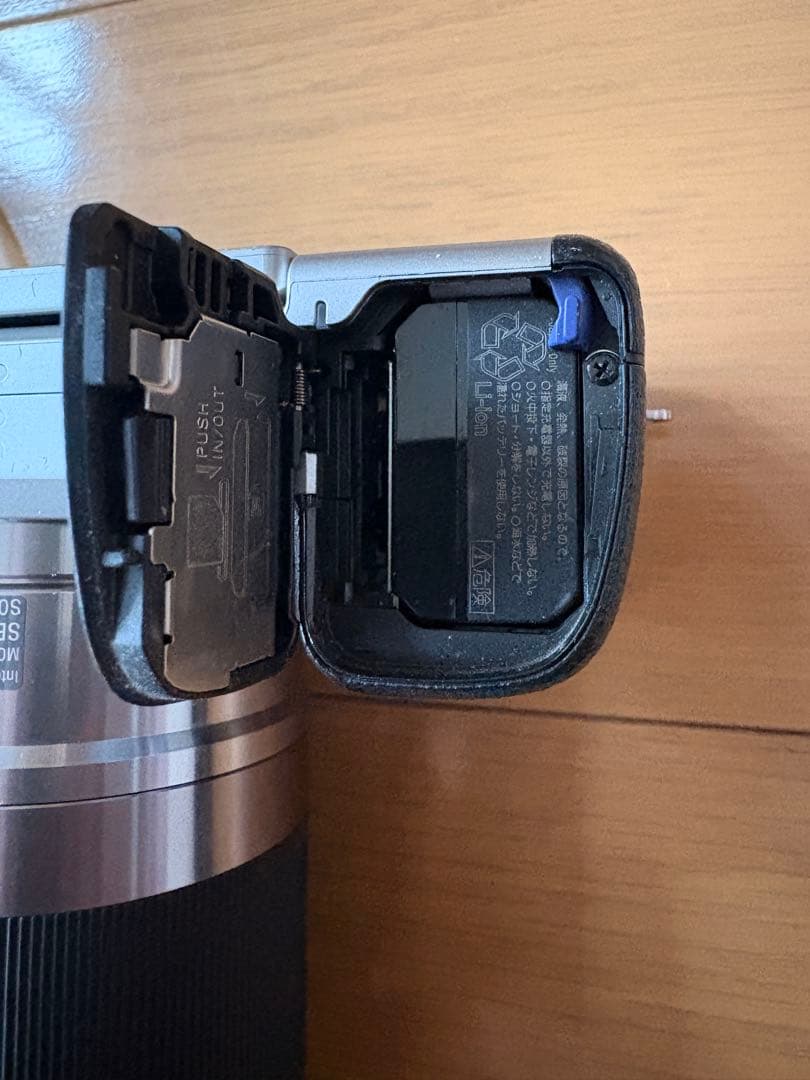 【美品】SONY α6000 ボディ&望遠レンズ E 55-210mm