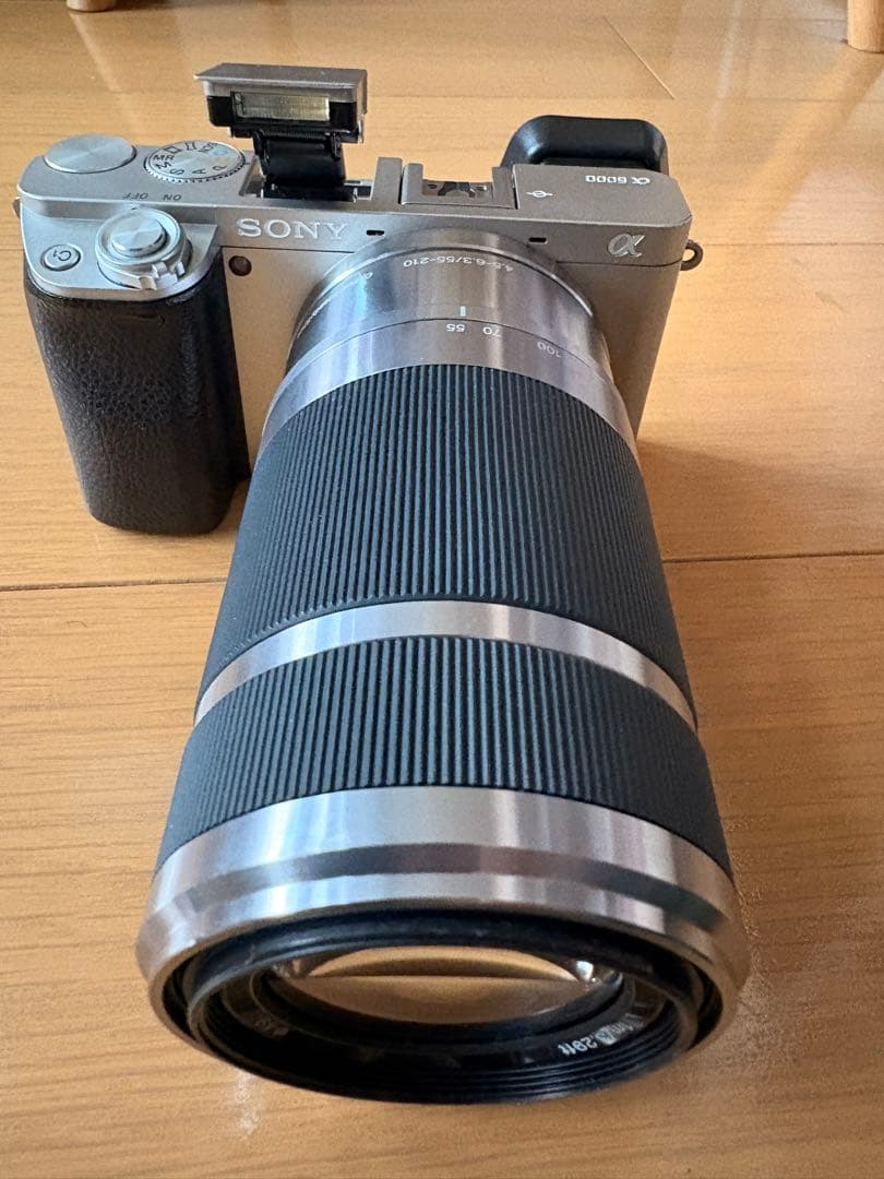 【美品】SONY α6000 ボディ&望遠レンズ E 55-210mm