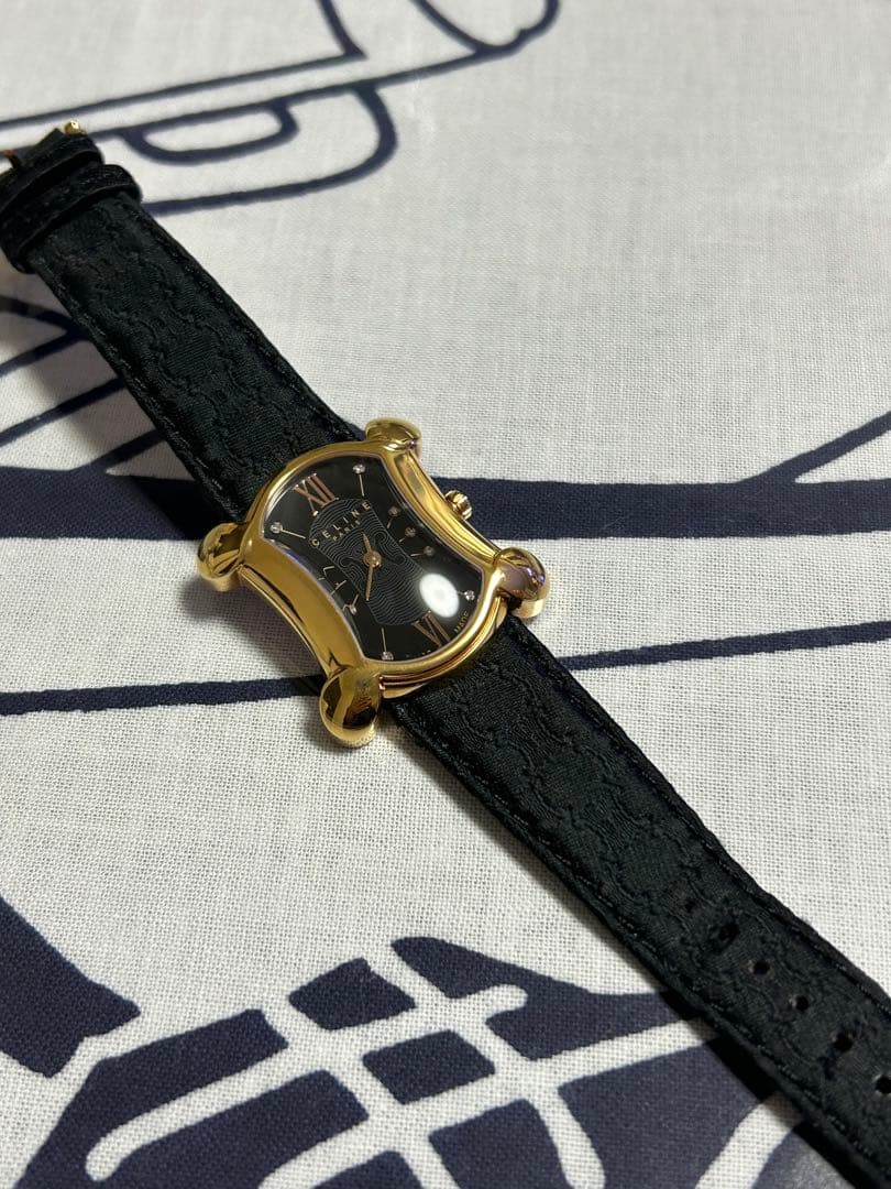 CELINE トリンオフ10ポイントダイヤウォッチです^_^