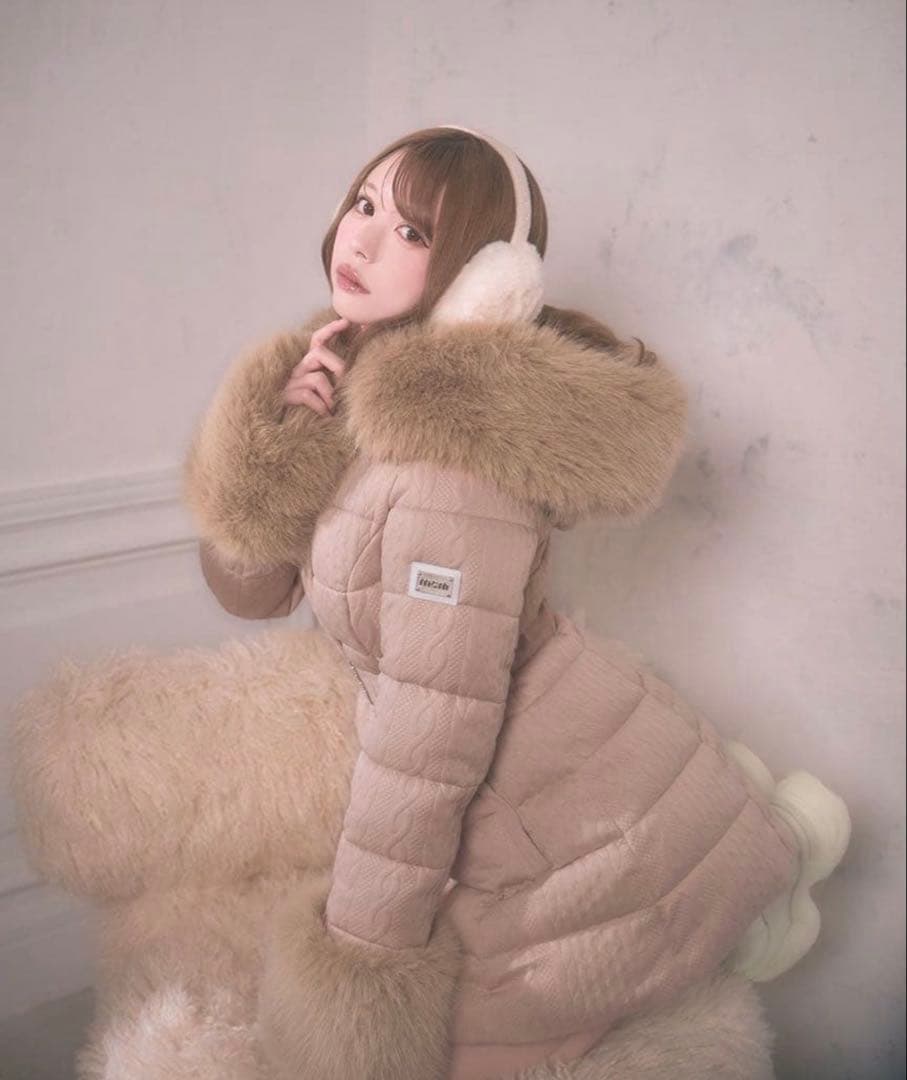 michellMacaron ミシェルマカロン ケーブル柄ベルトダウンコート