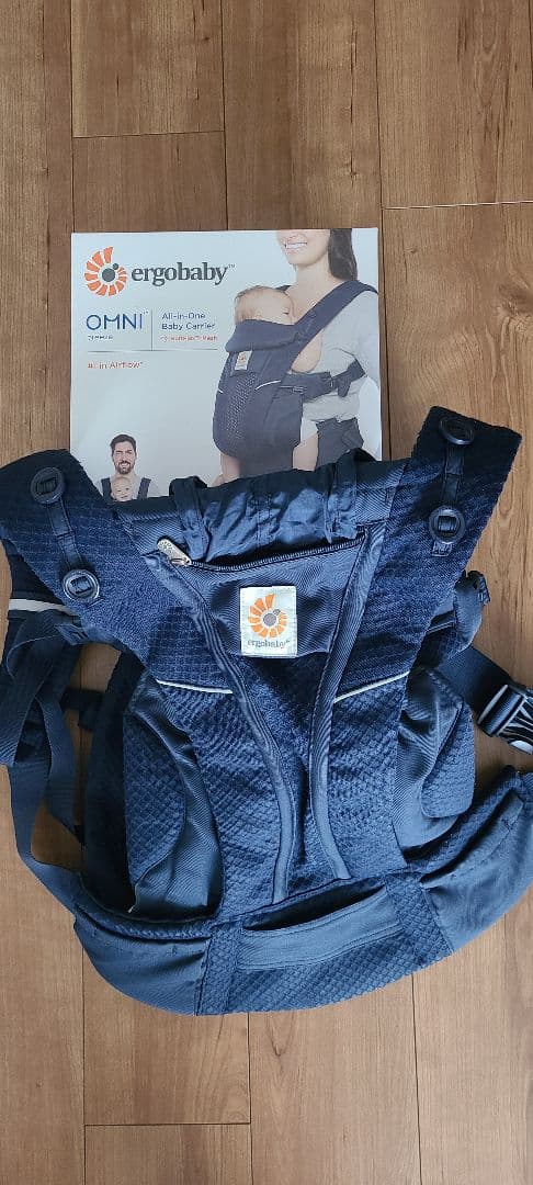 【お値下げ中】【やや美品】ergobaby オムニブリーズ ネイビー 抱っこ紐