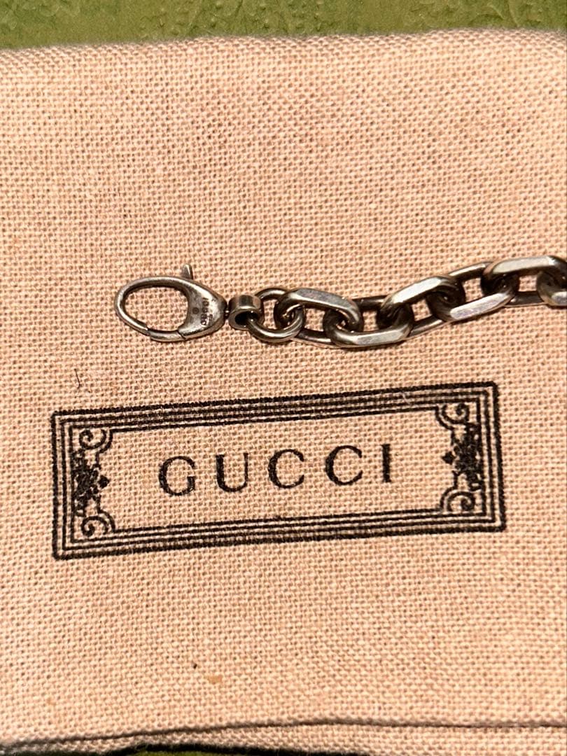 GUCCI ロゴデザイン ブレスレット