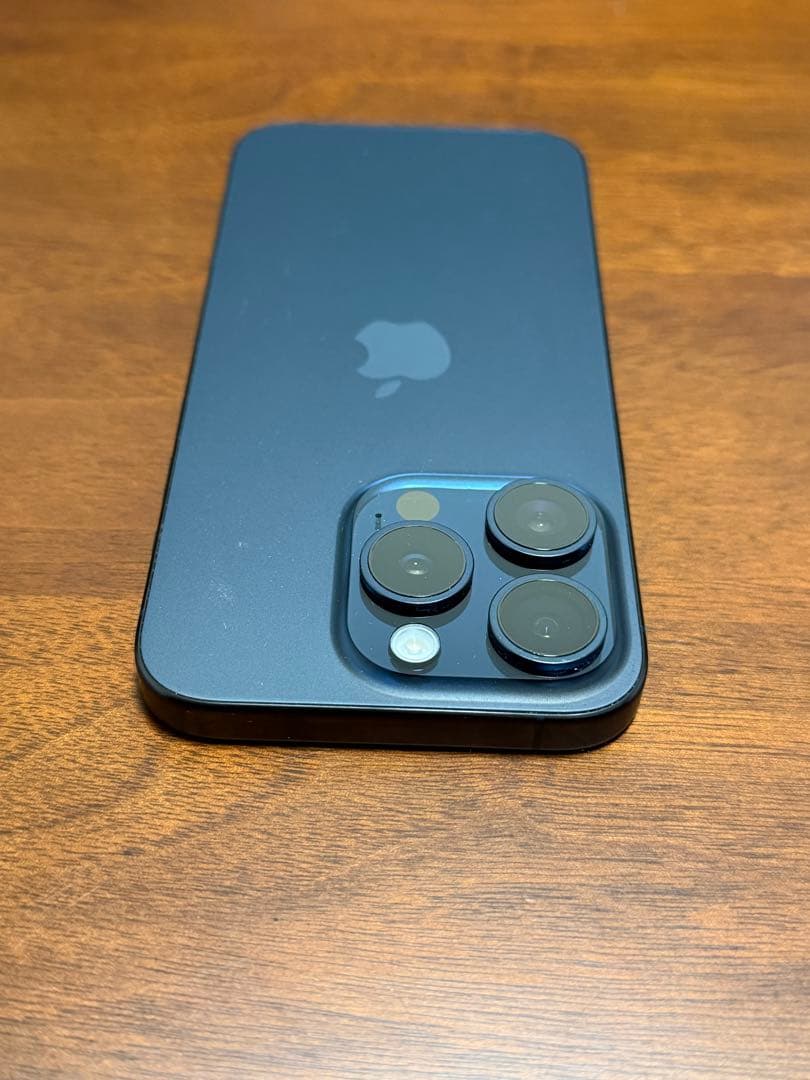 iPhone 15Pro ブルーチタニウム256gb バッテリー86%ケース付き