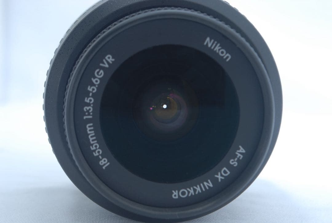 ニコン 一眼レフ♥️人気機種♥️迷ったらコレ♥️スマホ転送 可動式液晶 状態良好✨