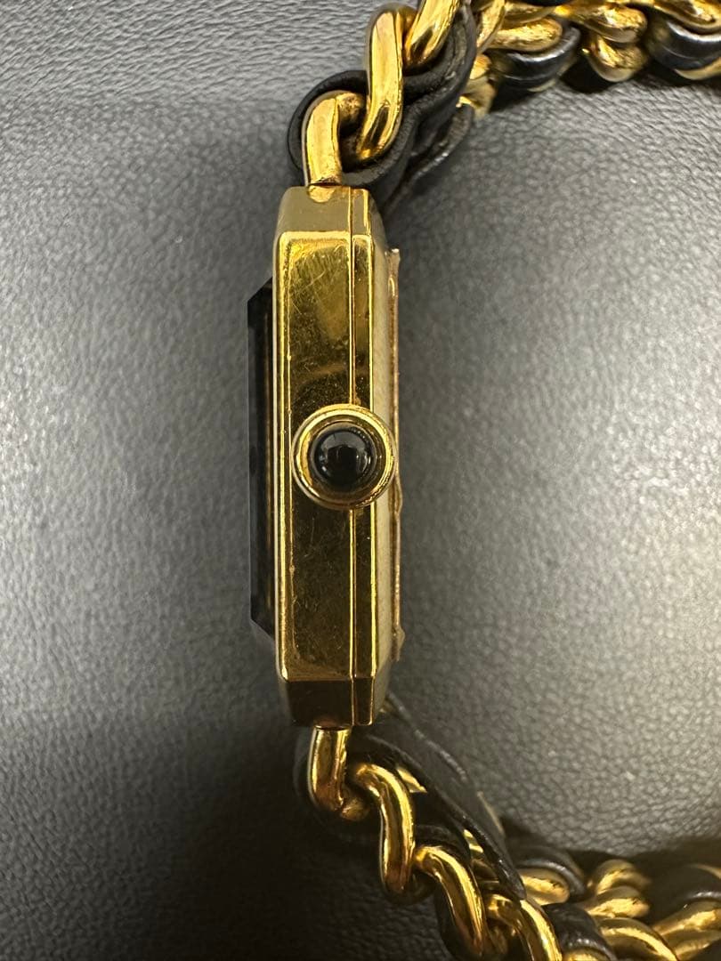 CHANEL シャネル プルミエール M クォーツ時計 黒金 レディース 不動