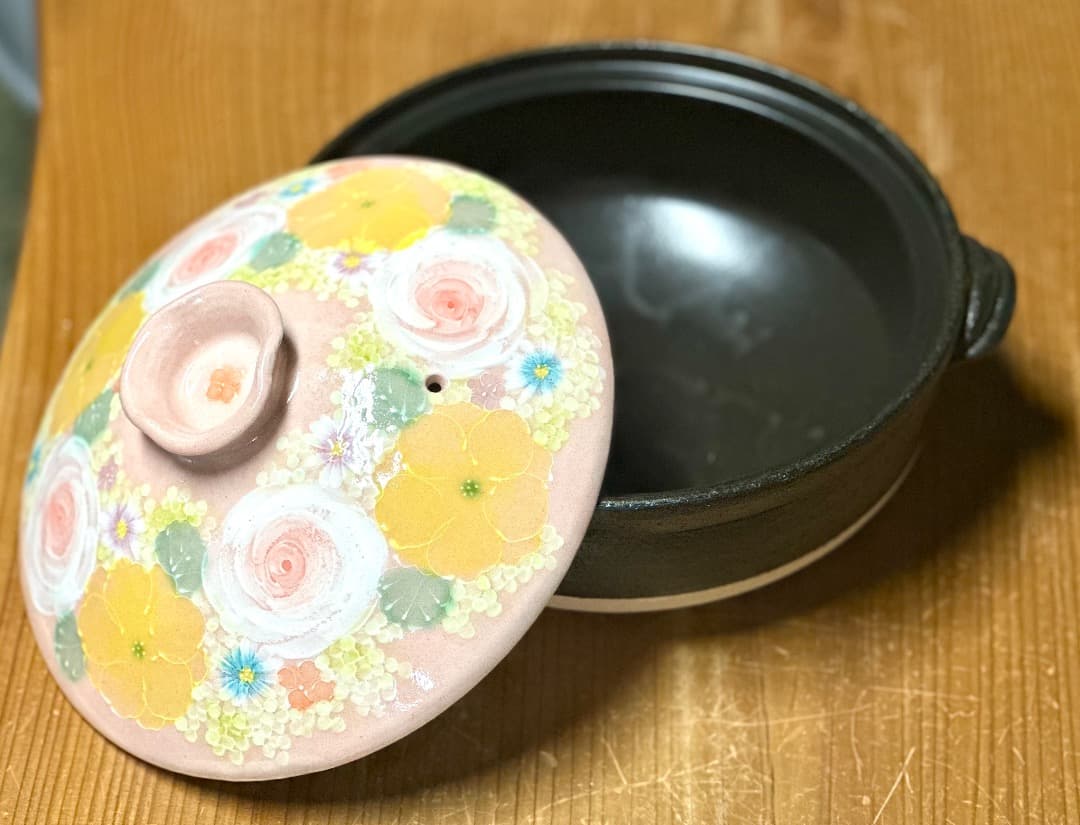 値下げ　新品　工房ゆずりは　９号土鍋　直火専用　間取黄花紋　４〜５人用　萬古焼