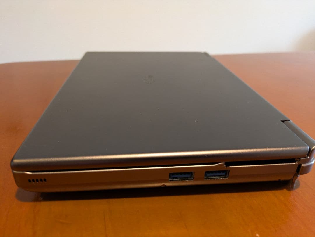 [美品] GPD Win Max2 2022/AMD Ryzen7 6800U