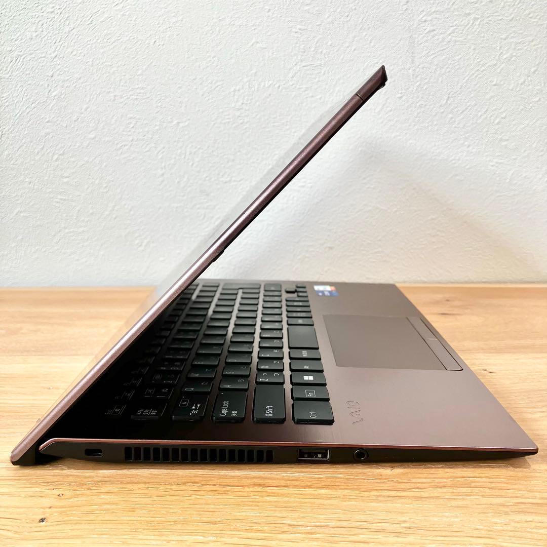 VAIO i7 32GB SSD512GBタッチWindows11ノートパソコン
