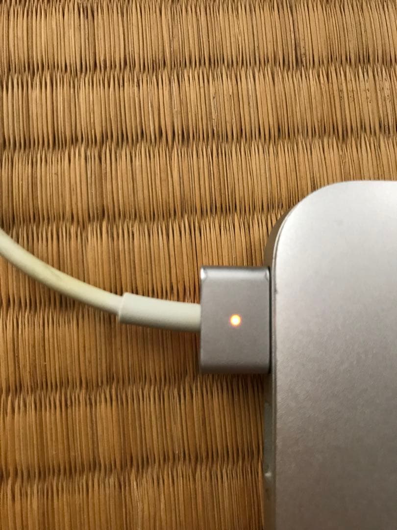 【ジャンク】Apple MacBook Air(13-inch,2017）