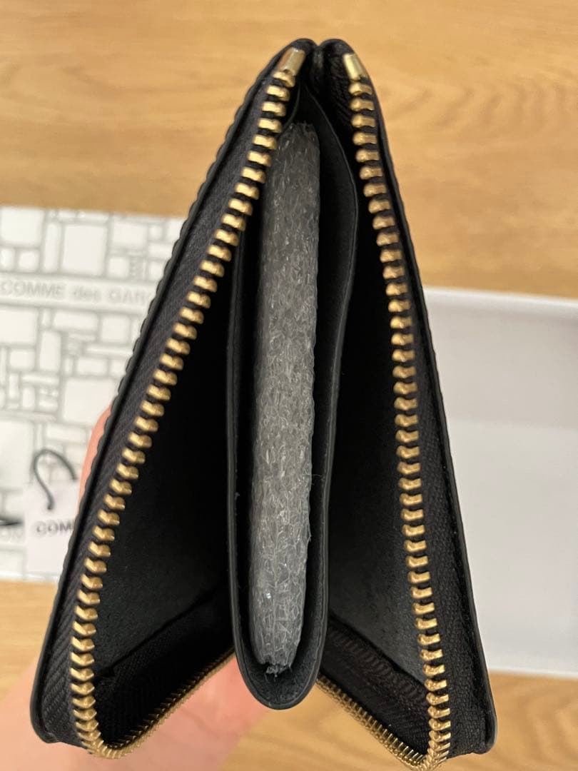 新品未使用 COMME des GARÇONS レザー L字　ウォレット
