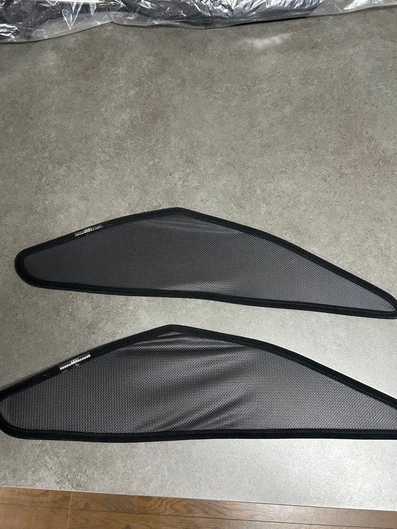 レオン 様40系アルファードセンターカーテン＆三角窓日除