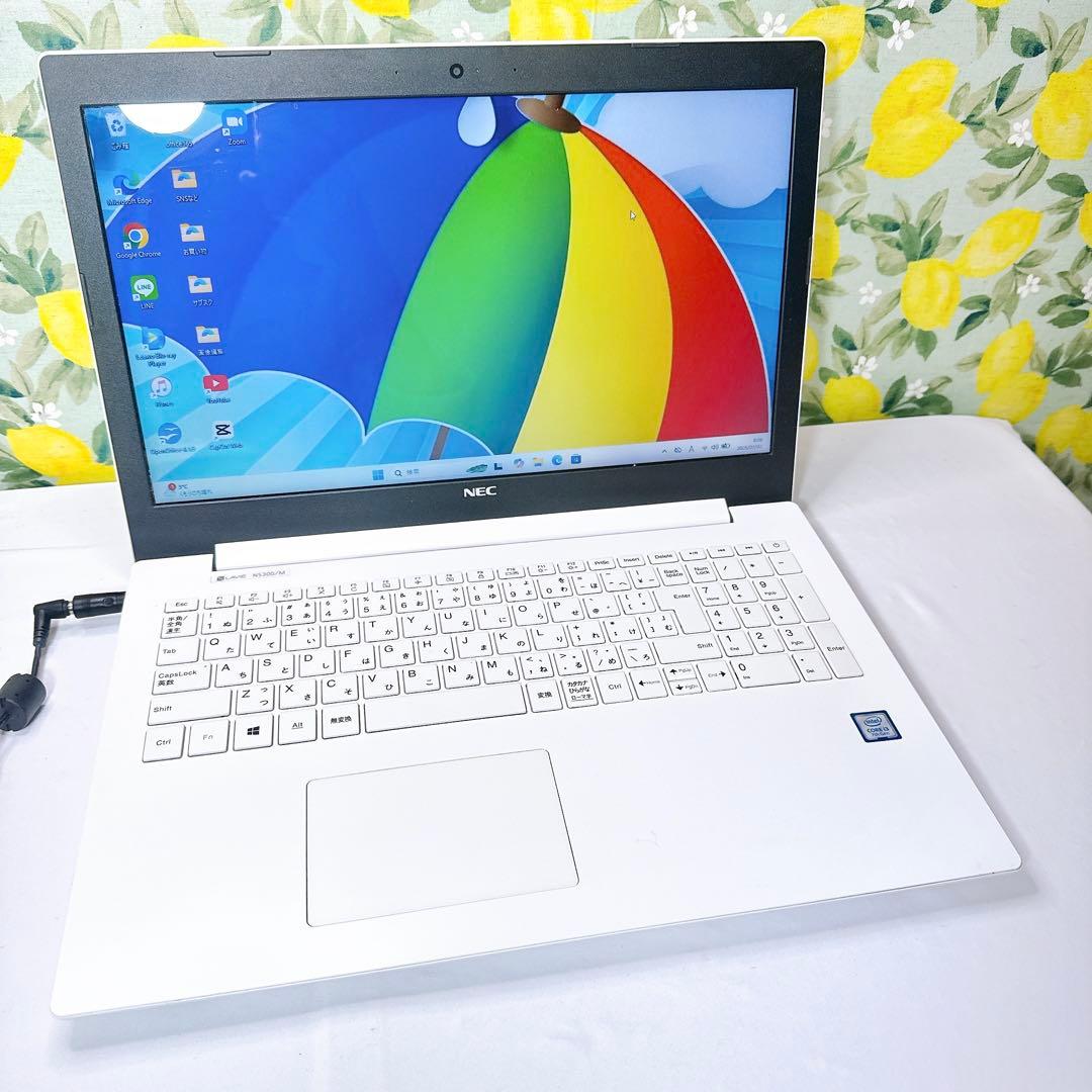 薄型シンプル❤️マットめなホワイトがお洒落❤️Windows11❤️届いたらすぐ使える