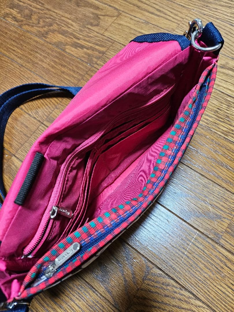 familiar×LeSportsac ウォレットショルダー 財布 ファミリア