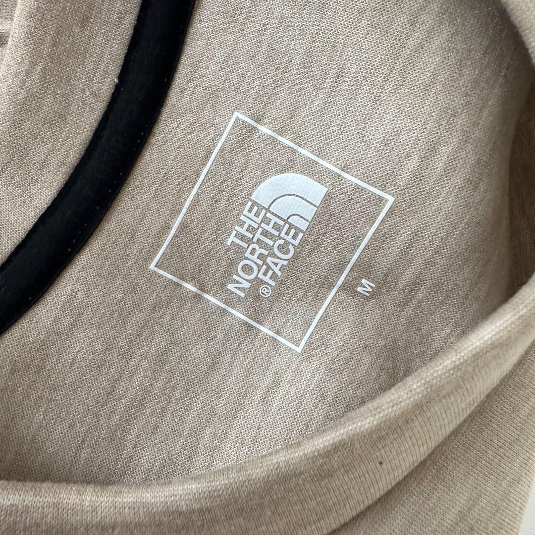 美品　THE NORTH FACE ベージュ トレーナー　M