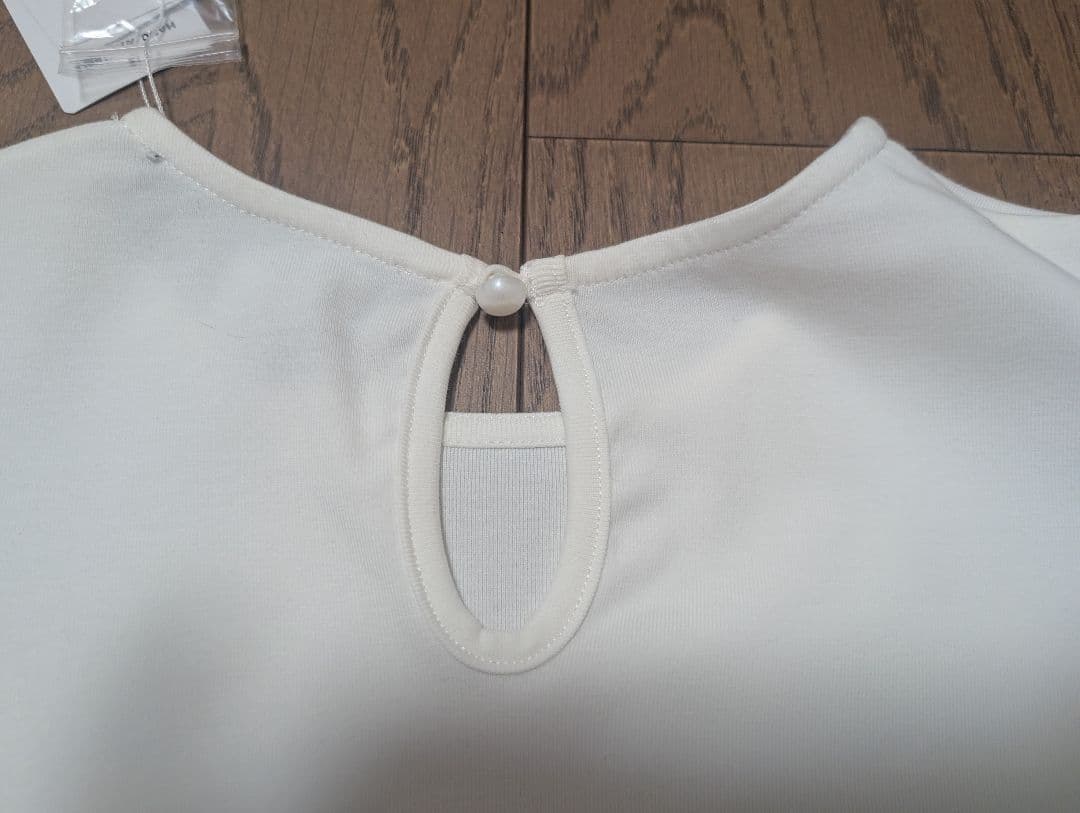 (未使用品タグ付き)エムズグレイシー38 リボン付きホワイト長袖カットソー