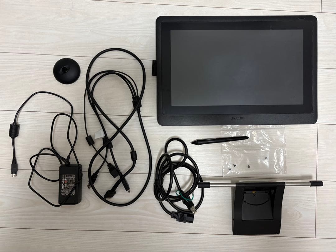 Wacom 液晶ペンタブレットDTK1660