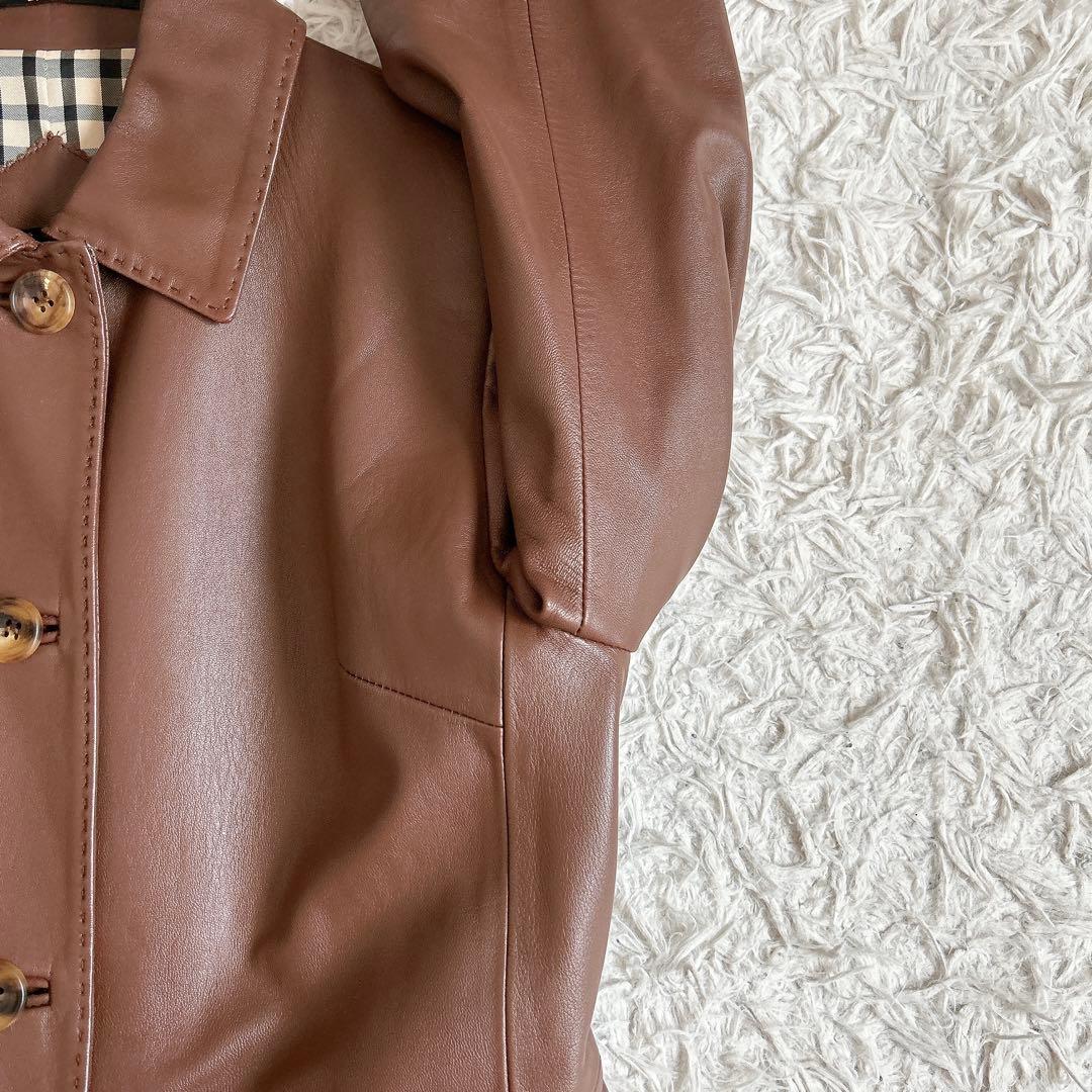 美品⁂ダックス⁂リアルレザーミドル丈コート　ラムレザー　ハウスチェック　茶色　M