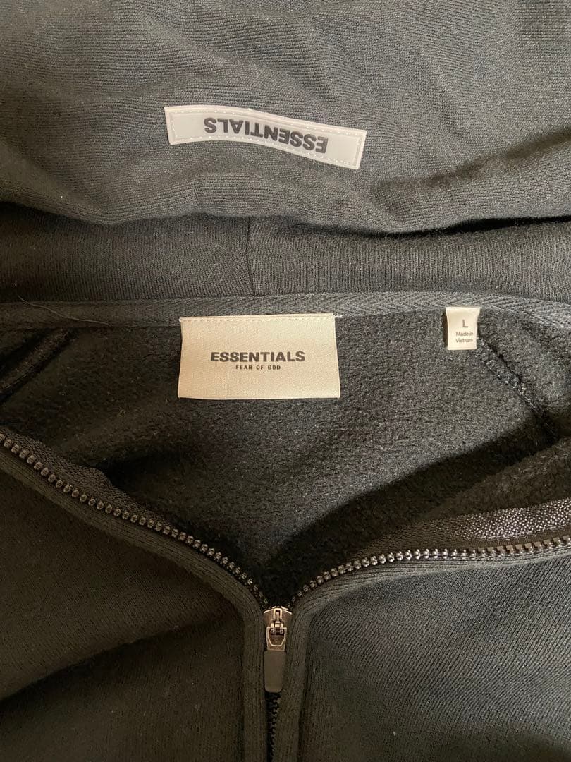 ESSENTIALS ブラック フルジップ パーカー Lサイズ