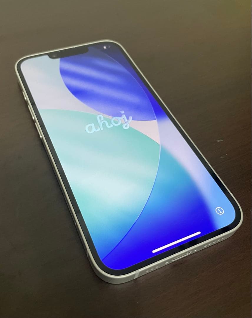 iPhone16eホワイト 本体 充電ケーブル付き