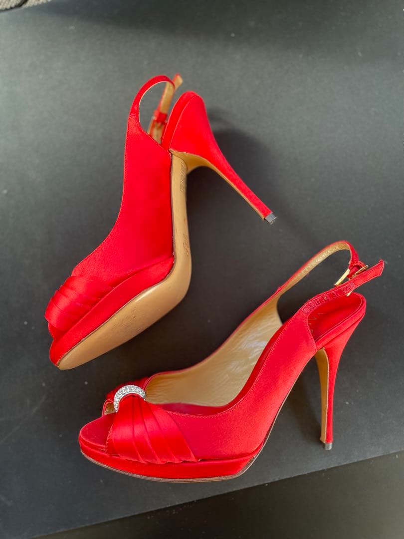 バレンチノガラバーニ 未使用近いビジュー サンダル 22.5cm