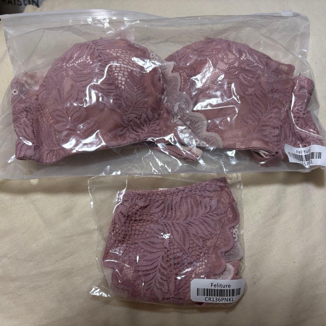 Feliture 極ふわブラ＆ショーツ 3点セット