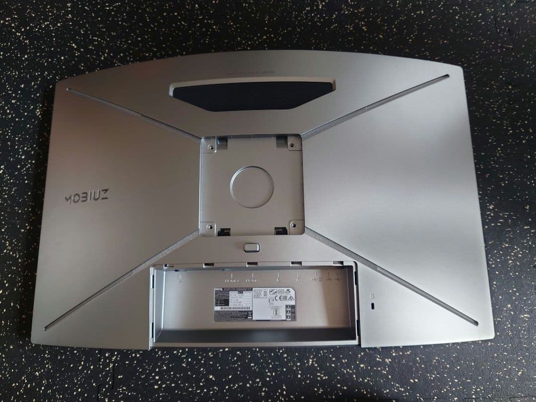 BenQ MOBIUS EX2710R 湾曲ゲーミングモニター