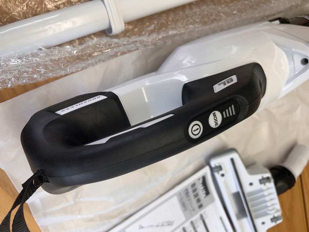 マキタ 充電式クリーナー CL286FD 本体　試運転のみ。