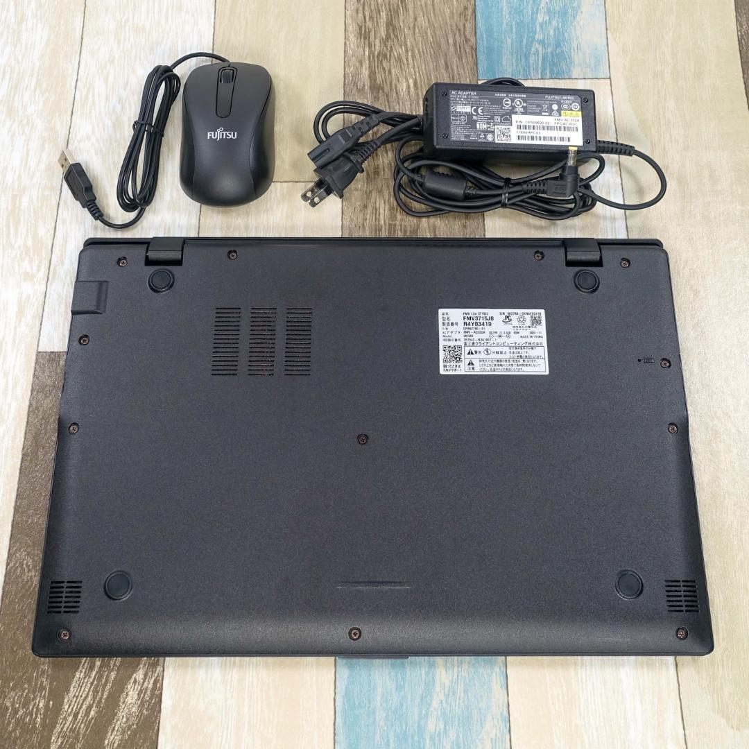 未使用に近いレベルの極美品✨第１２世代コアｉ５に超高速新品ＳＳＤ５１２ＧＢ搭載！