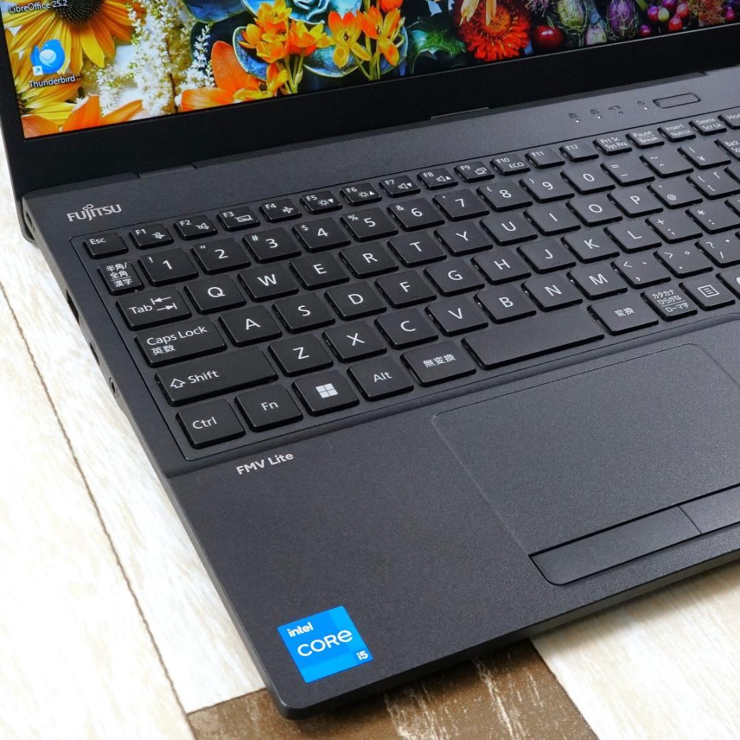 未使用に近いレベルの極美品✨第１２世代コアｉ５に超高速新品ＳＳＤ５１２ＧＢ搭載！