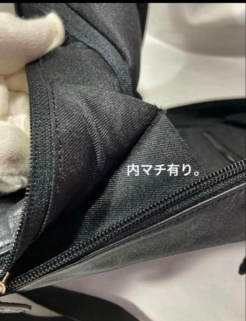 本物パイソンスキンxブライドルレザー使用のボディバッグ