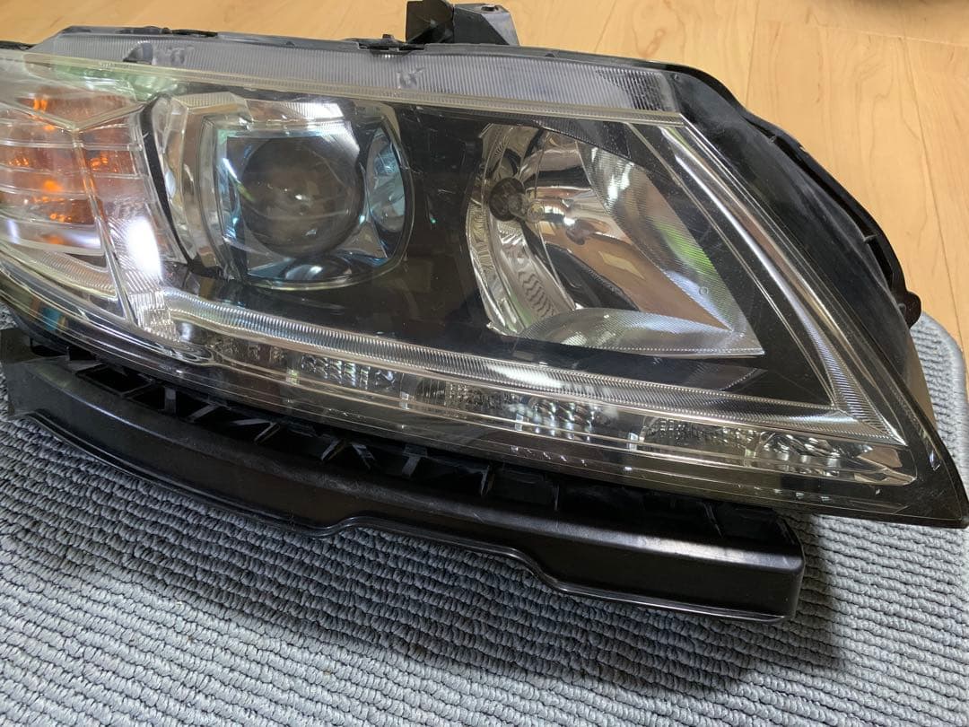 鯉空㌃⭐︎プロフⅣ見てネ専用 HONDA CR-Z ヘッドライト左右