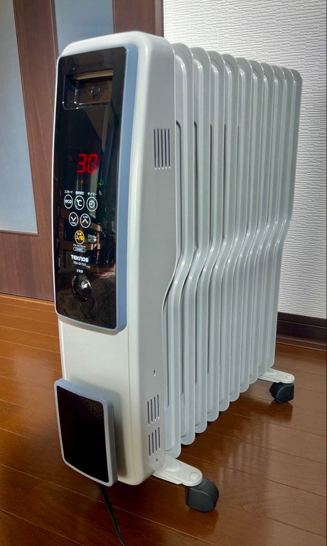 オイルヒーター　TEKNOS ほぼ新品