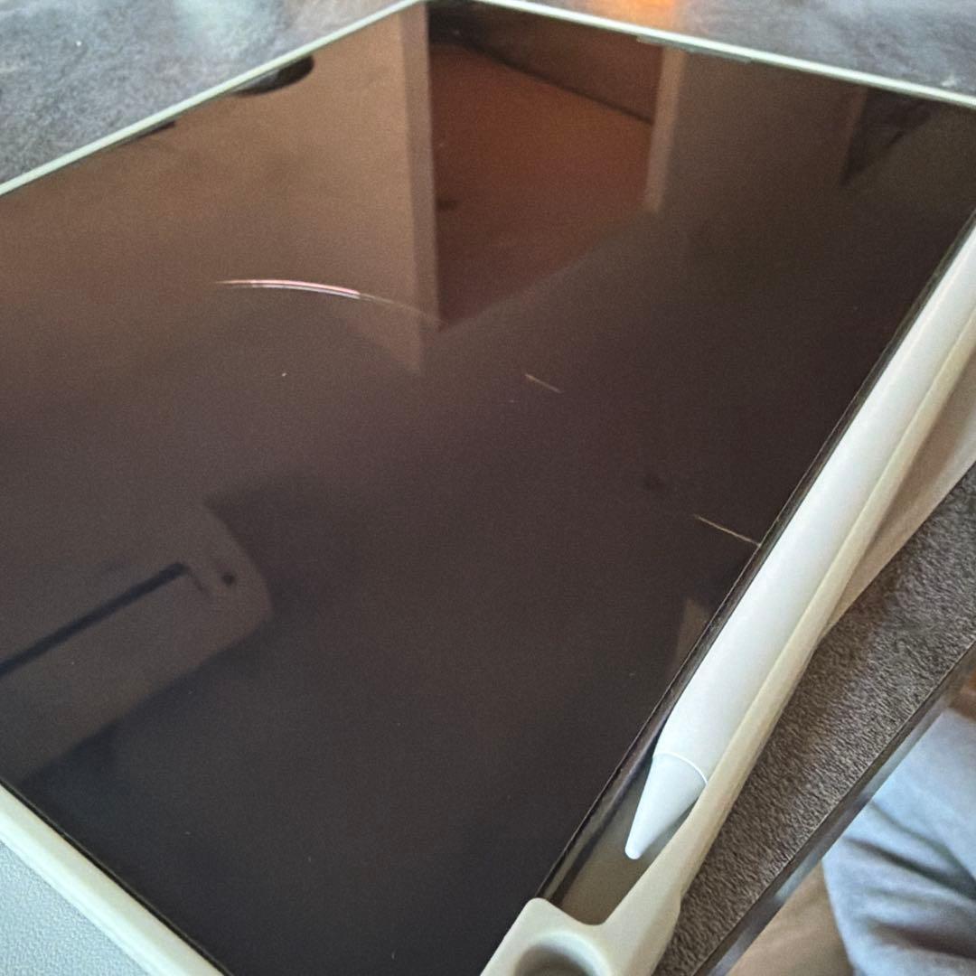 iPad Air 第4世代＋カバー、ペンシル