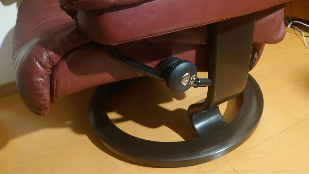 エコーネス　ストレスレスチェア　レノМ　本革パロマ　①チェア本体