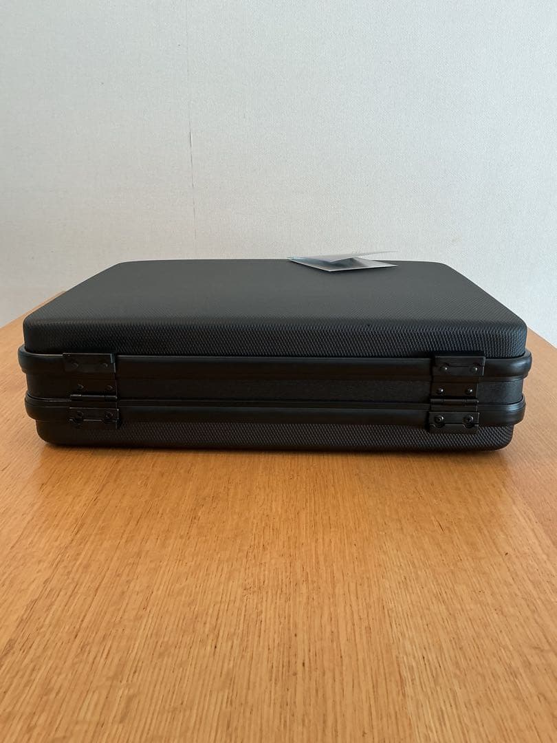 ☆新品未使用　サムソナイト　アタッシュケース　送料無料！