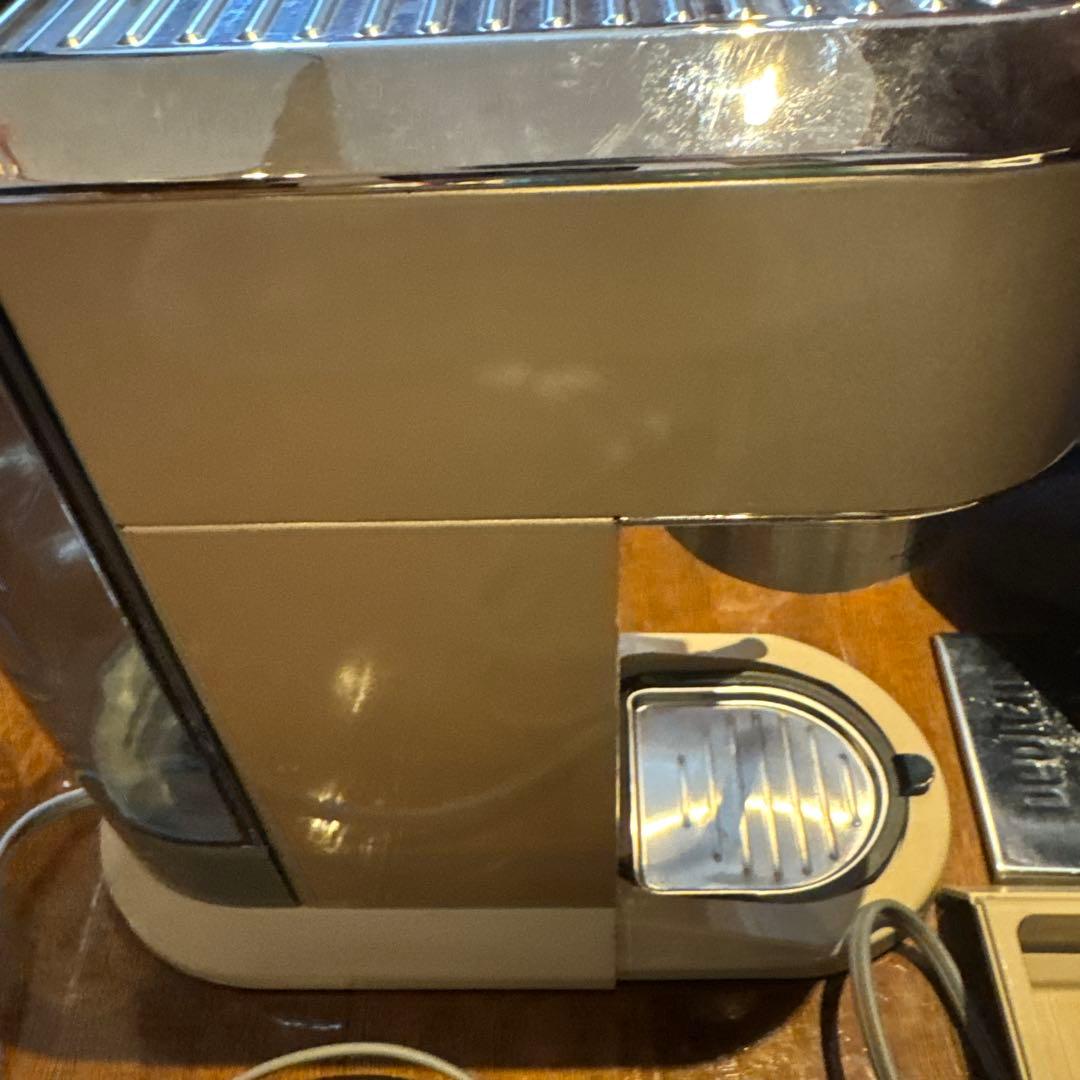 De'Longhiエスプレッソメーカー デディカアルテ