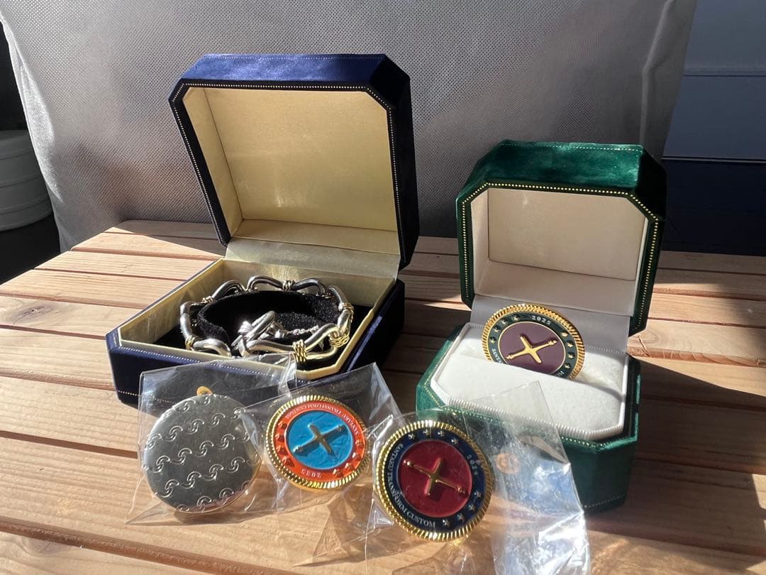 アクセサリー Santaku 18k combi eight knot bracelet