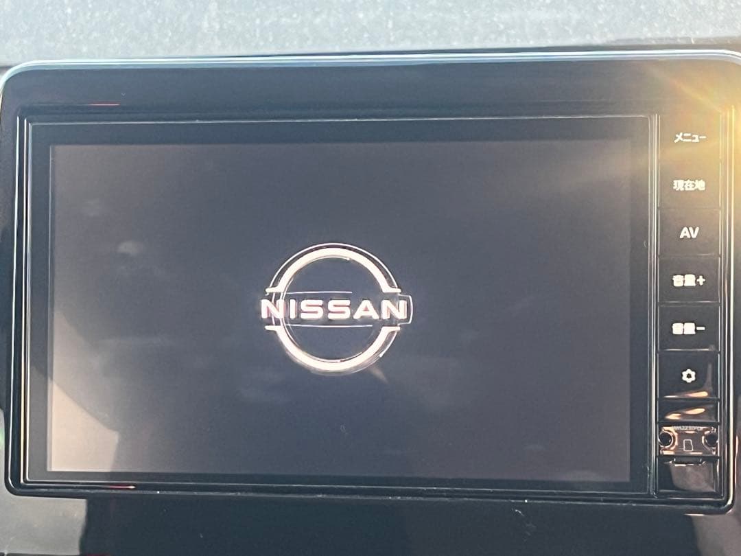 日産純正ナビ9インチ　MM223D-Le