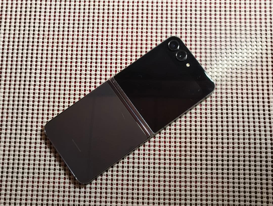 (ジャンク) Galaxy Z Flip5 256GB Gr