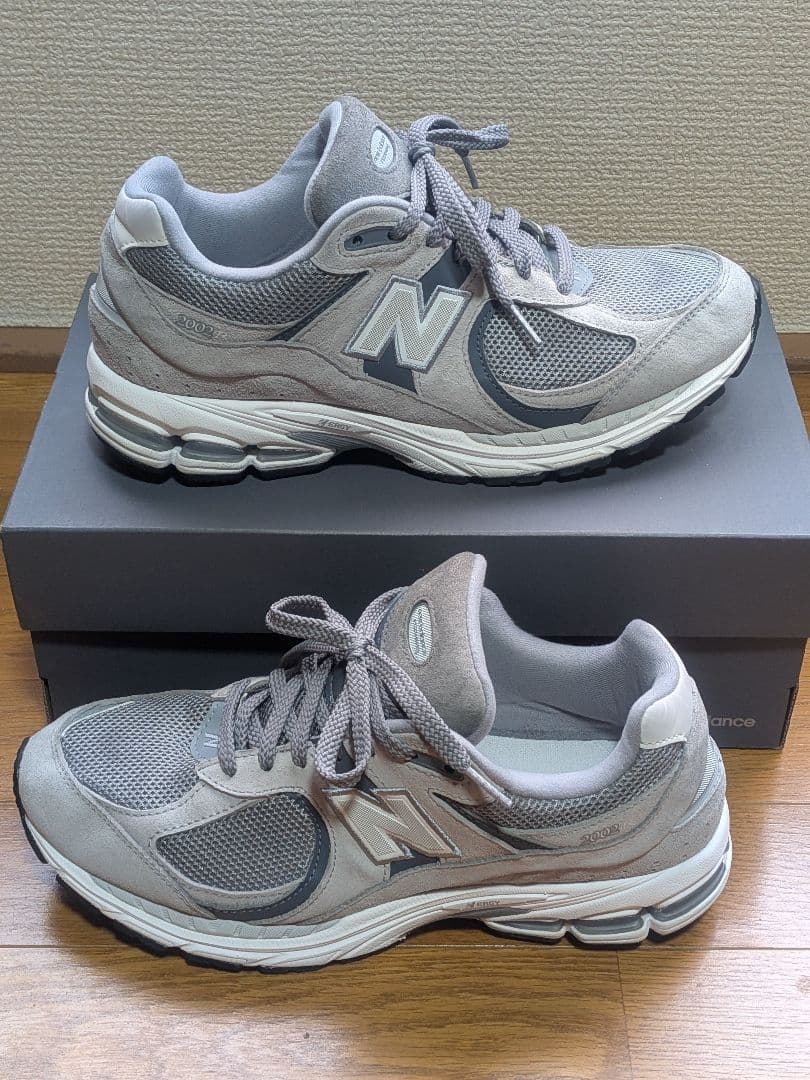 靴 New Balance 2002R M2002RST