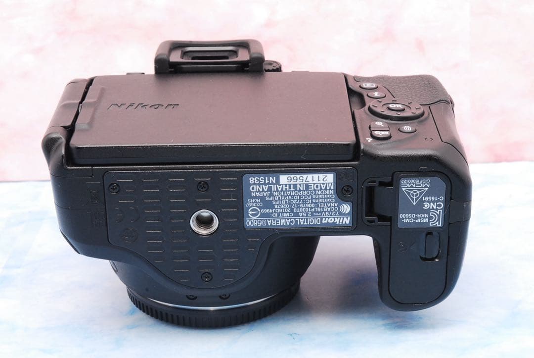 ニコン D5600★望遠レンズ付Wレンズ★僅か700S★一眼レフカメラ