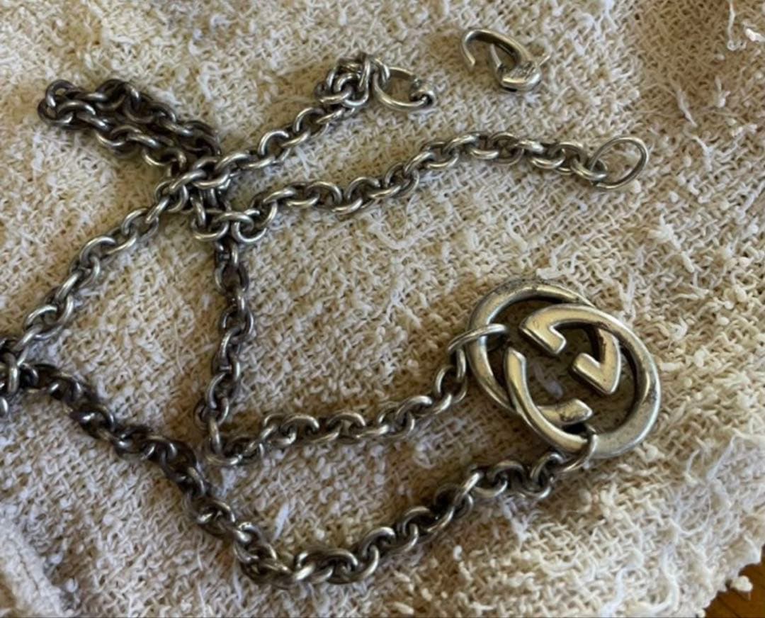 GUCCI シルバーロゴネックレス92