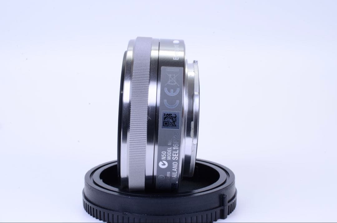 SONY E16mm F2.8 単焦点｜軽量パンケーキ｜外観光学ともに美品