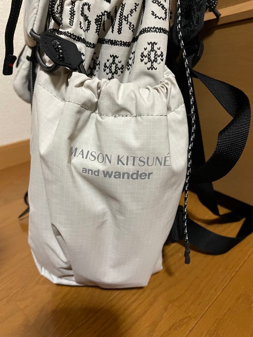 and wander ✖️Maison Kitsuné30Lバックパック
