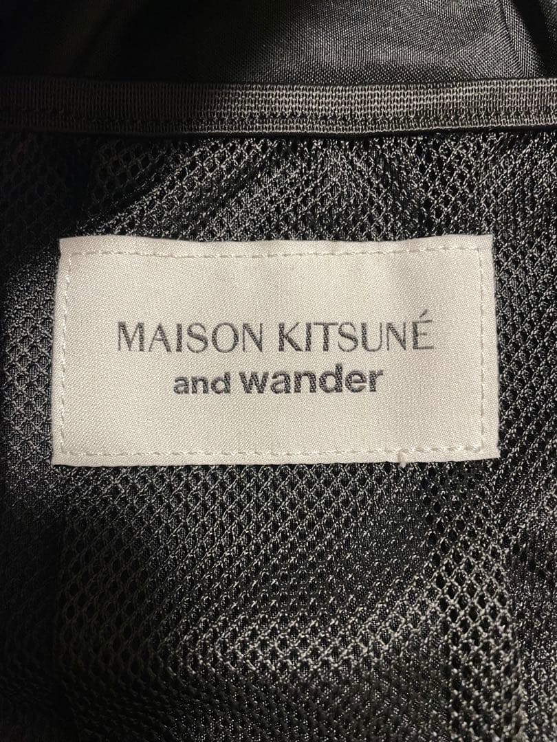 and wander ✖️Maison Kitsuné30Lバックパック