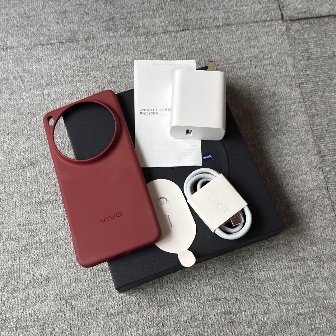 vivo X200 Ultra レッド 12GB/256GB