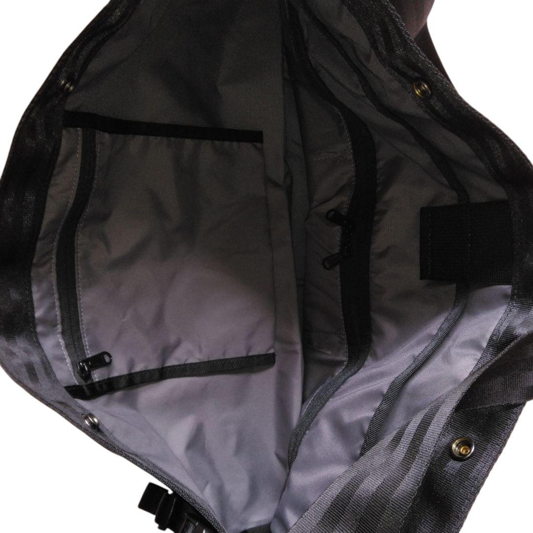 新品 CHROME クローム ニュースペーパー メッセンジャー バッグ 26L