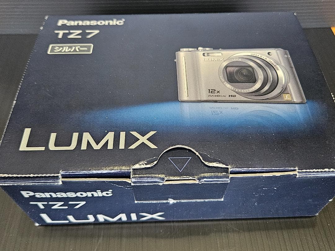 【Panasonic LUMIX DMC-TZ7】 デジカメ 動作確認済み