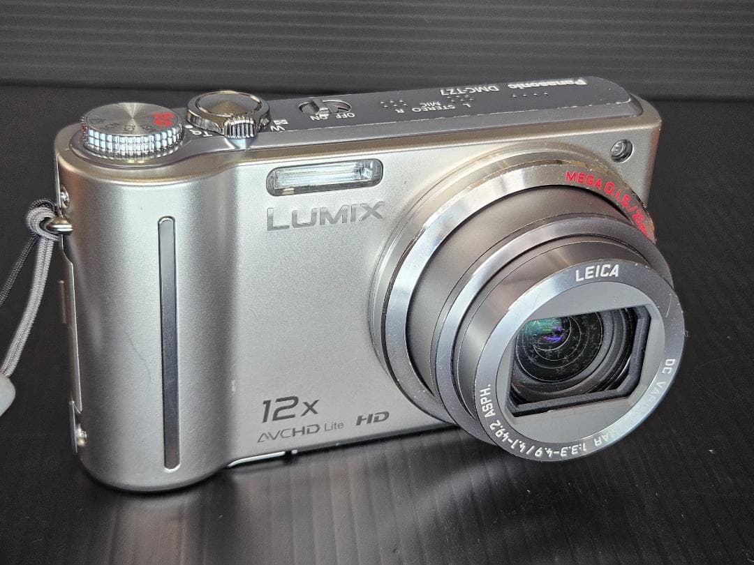 【Panasonic LUMIX DMC-TZ7】 デジカメ 動作確認済み