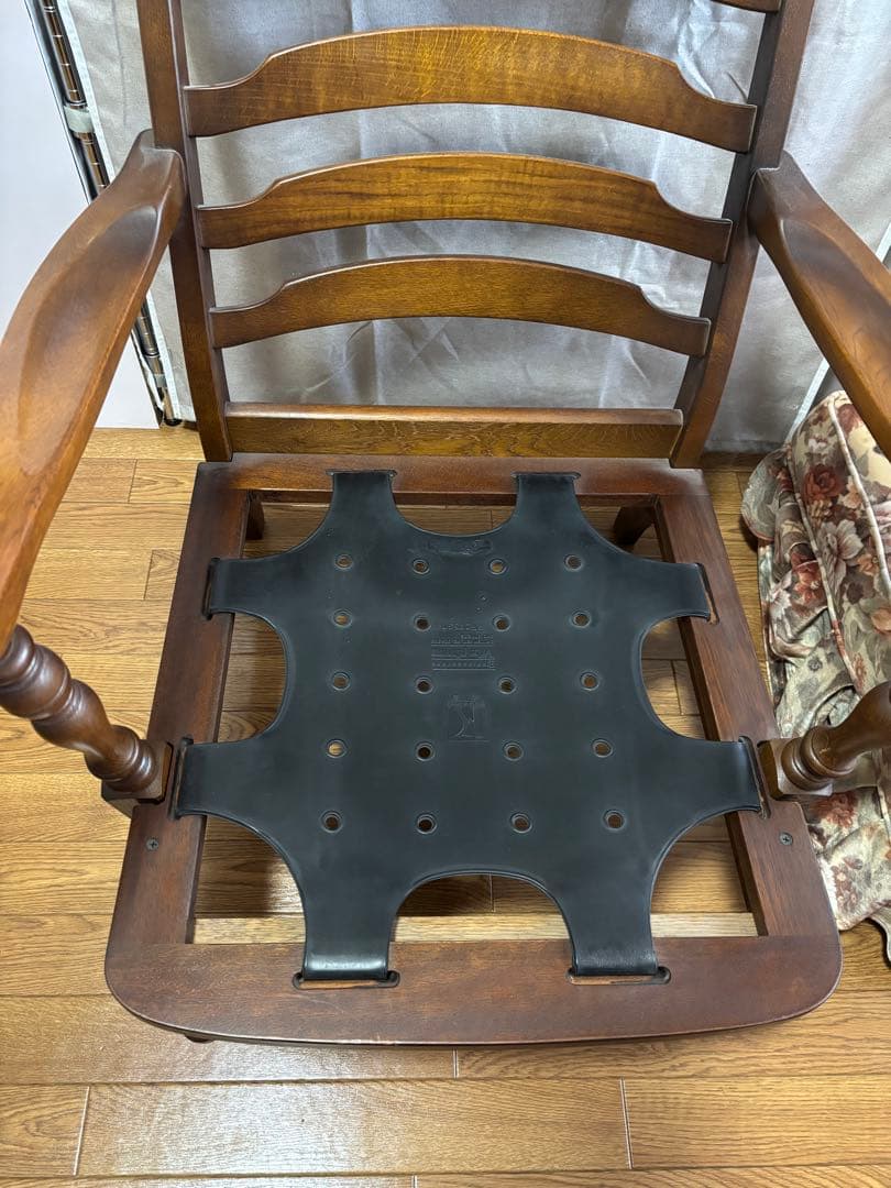 【美品】飛騨産業　キツツキ　アームチェア　一人掛けソファ レトロ ヴィンテージ